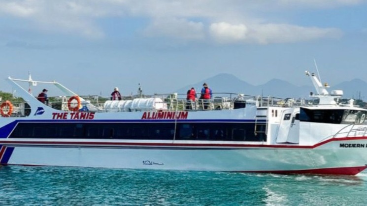 The Tanis Fast Boat MB-BL